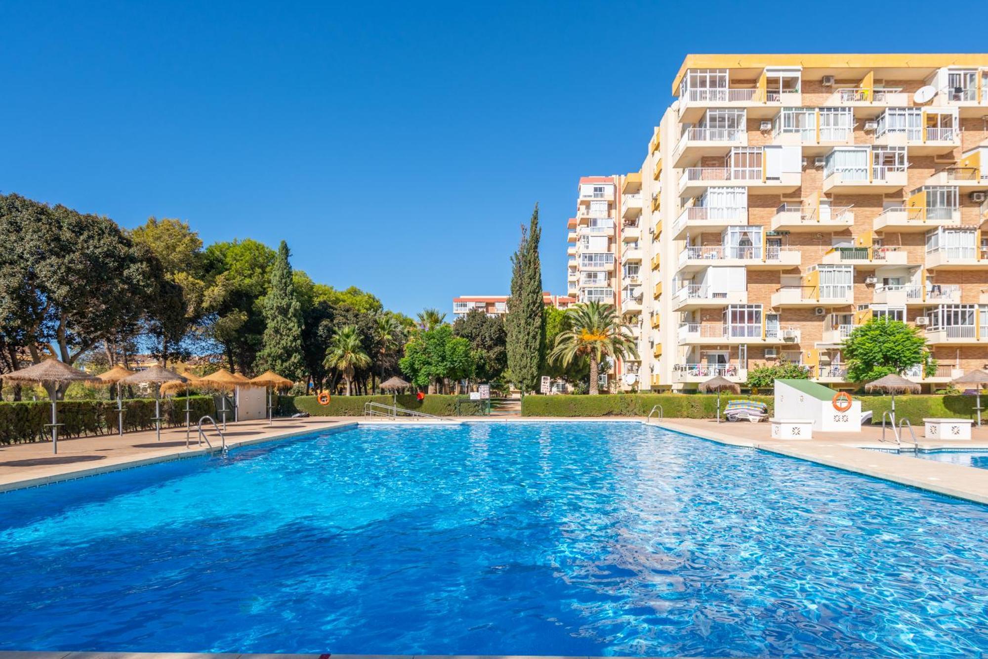 Hercules Pool & Benalmadena